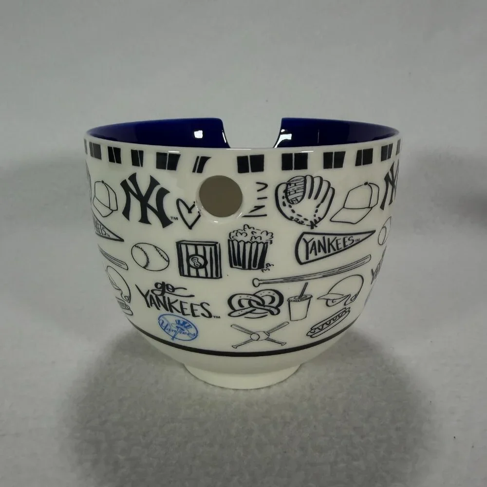 New York Yankees Ramen Bowl Set of 2 32 oz Ceramic with Chopsticks MLB NY NIB